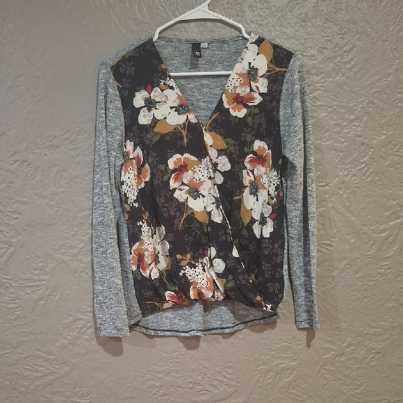 Kut from the Kloth Gray Knit Top Size S - Picture 1 of 7